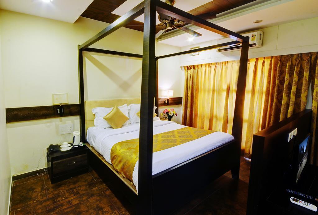 Resort De Crossroads Calangute Exterior foto