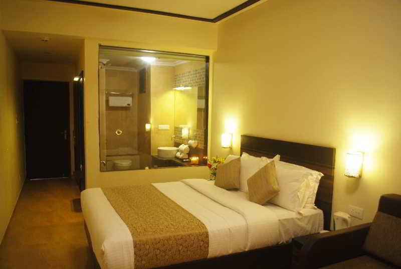 Resort De Crossroads Calangute Exterior foto