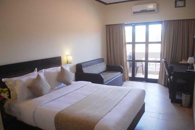 Resort De Crossroads Calangute Exterior foto