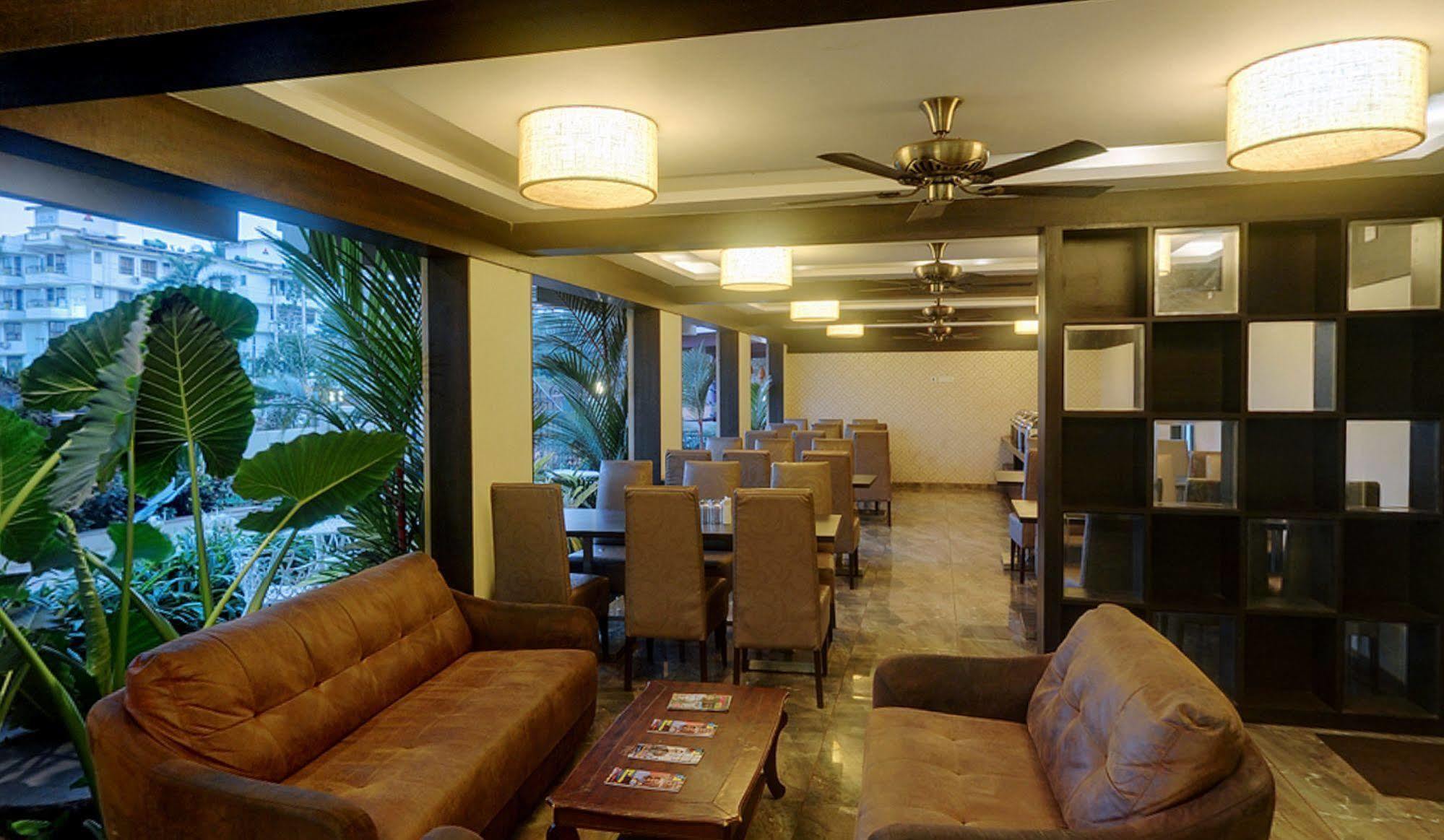 Resort De Crossroads Calangute Exterior foto